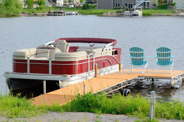 pontoon_boat